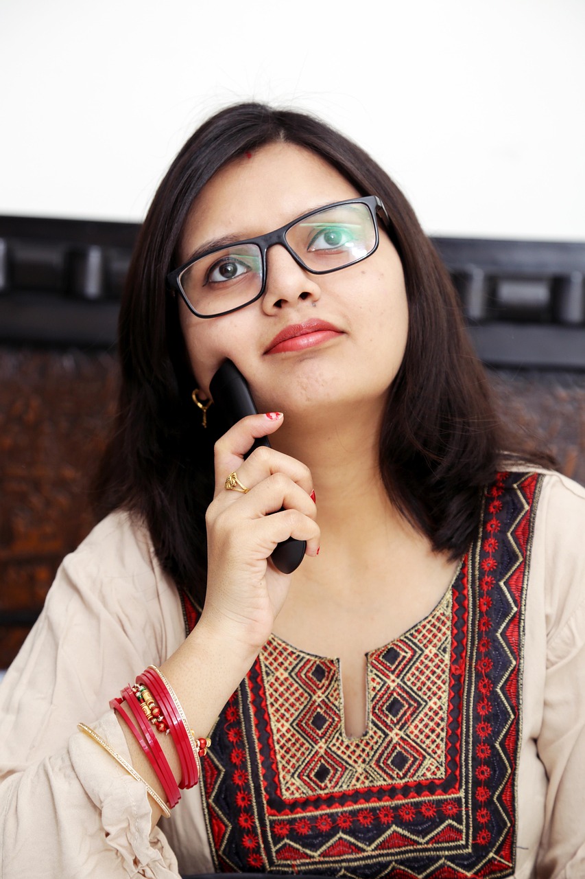  Divya